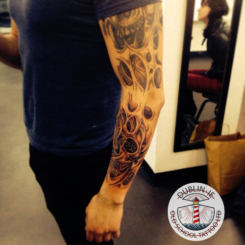biomechanical tattoo skull